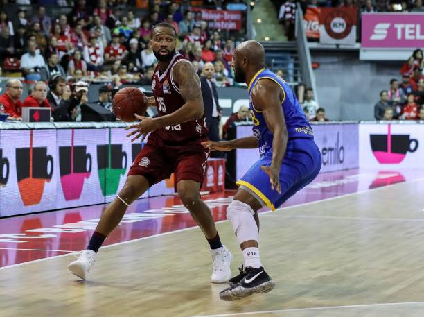 了俱乐部的 了俱乐部的